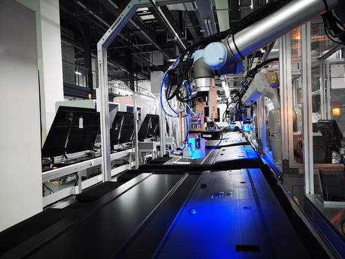 长虹“5G+工业互联网”生产线投产 效率提升逾六成 长虹“5G+工业互联网”生产线投产 效率提升逾六成