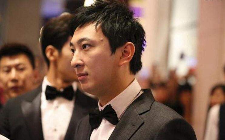 万达电商“飞凡网”发生工商变更:王思聪卸任公司董事 万达电商“飞凡网”发生工商变更:王思聪卸任公司董事