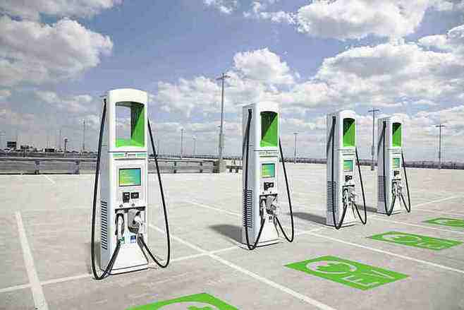 重新定义充电桩产品 走进产品背后的技术团队 重新定义充电桩产品 走进产品背后的技术团队