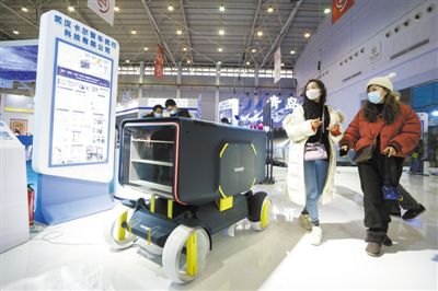 增强内生动力 AI还需突破三大关卡 增强内生动力 AI还需突破三大关卡