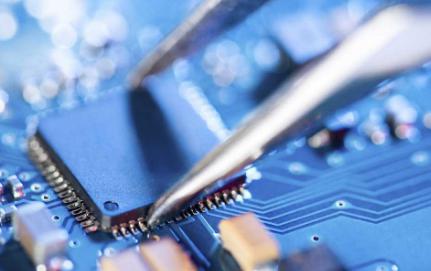 智能汽车“增量部件”争夺战(一):汽车芯片没有弯道超车 智能汽车“增量部件”争夺战(一):汽车芯片没有弯道超车