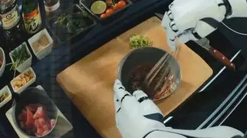 机器人做菜?上海首家社区AI食堂受欢迎 机器人做菜?上海首家社区AI食堂受欢迎