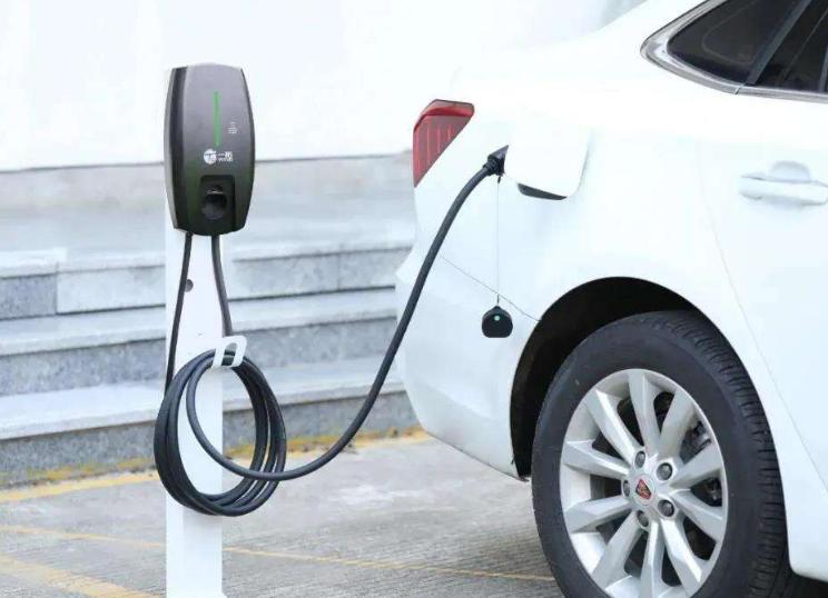 满足超两千万辆电动车充电需求 满足超两千万辆电动车充电需求
