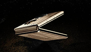 折叠屏手机太火:跑了8家店都没买到 折叠屏手机太火:跑了8家店都没买到