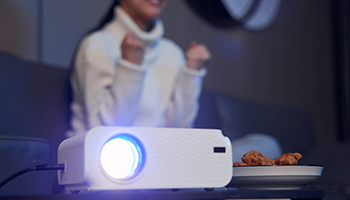 引入OPPO，坚果还能不能追上极米？