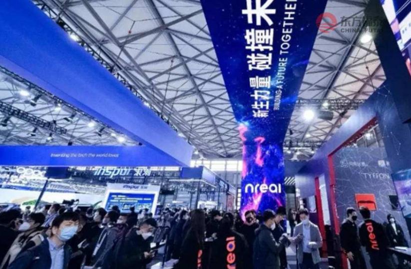 利用先进网络技术降低功耗,引入可再生资源提供动力 利用先进网络技术降低功耗,引入可再生资源提供动力