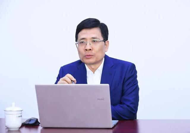 周云杰:用工业互联网构筑数字经济底座 周云杰:用工业互联网构筑数字经济底座