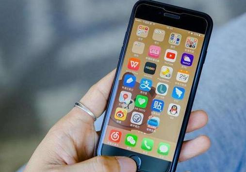 部分手机App“收割”老年群体调查