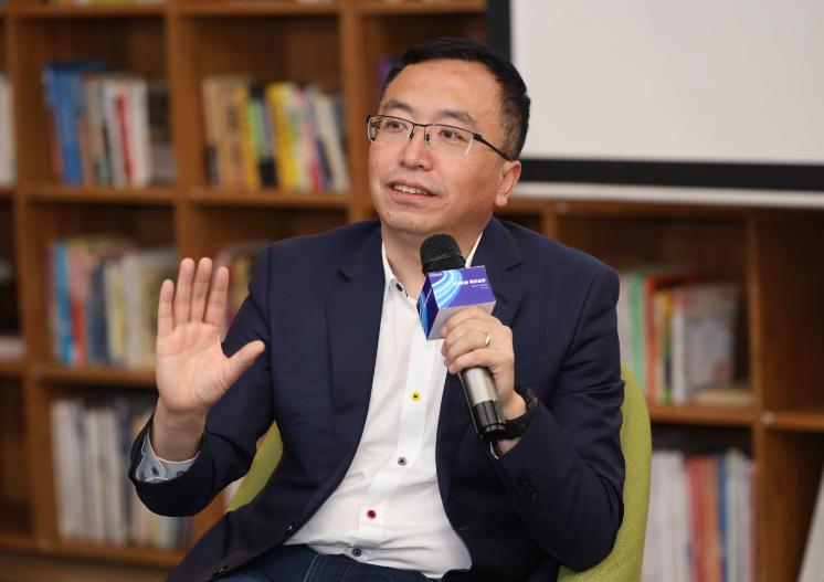 欢迎车企造手机 但手机的复杂度并不比车小