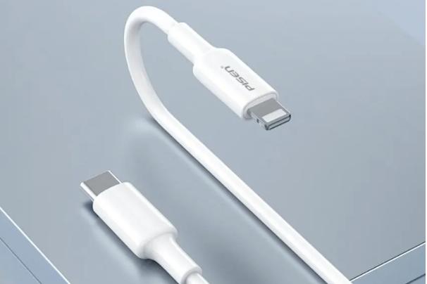 苹果输了,不带充电器被判赔用户6943元 苹果输了,不带充电器被判赔用户6943元