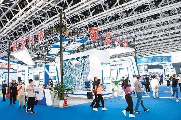 聚焦前沿热点科技 侧重创新成果转化 本届数博会亮点多