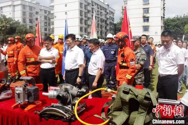 智能化装备亮相抗震救灾演练一线 智能化装备亮相抗震救灾演练一线