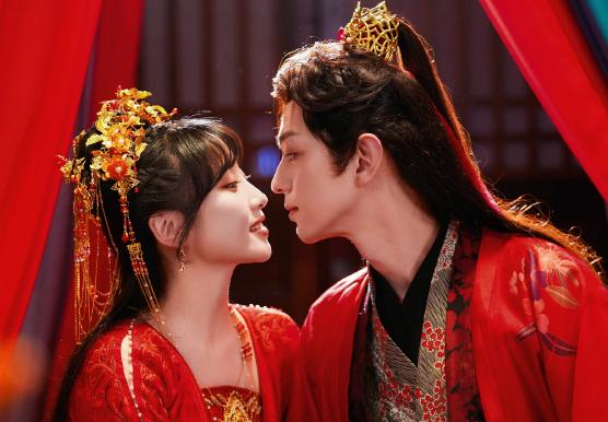 平台开始拼“内功” 泛娱乐直播融入网文IP新元素 平台开始拼“内功” 泛娱乐直播融入网文IP新元素