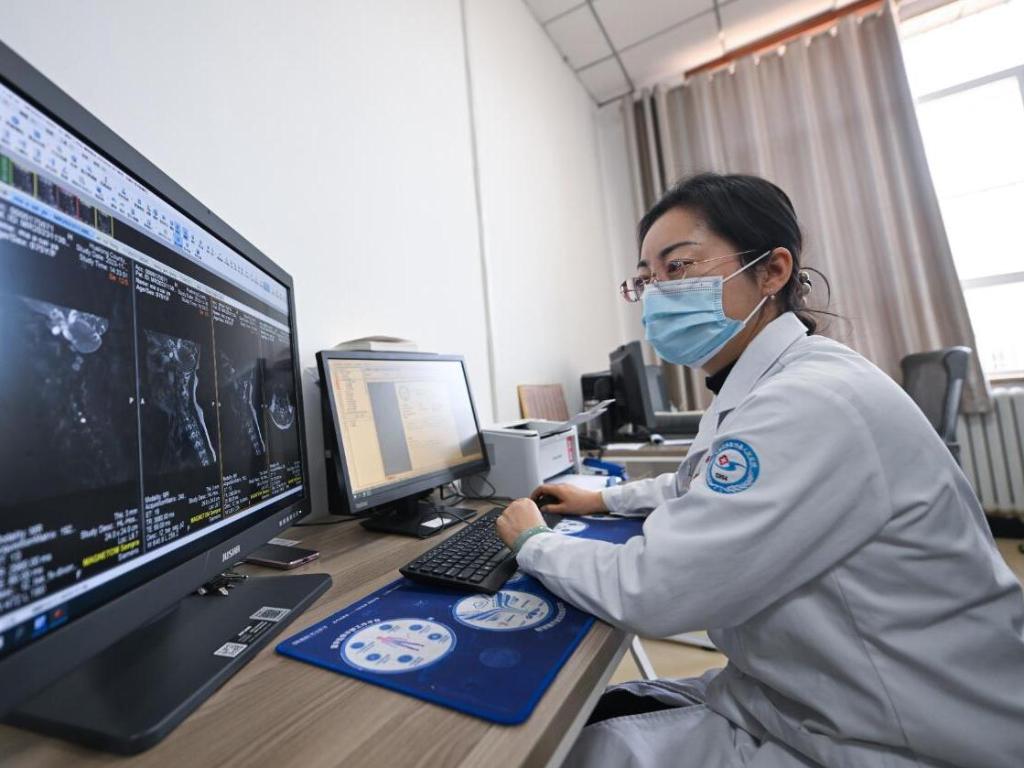 挖潜应用场景 数据要素将“乘”出行业新活力 挖潜应用场景 数据要素将“乘”出行业新活力