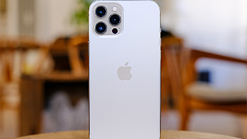 苹果AI成最大驱动iPhone 16出货量提高 10%超 9000 万台 苹果AI成最大驱动iPhone 16出货量提高 10%超 9000 万台