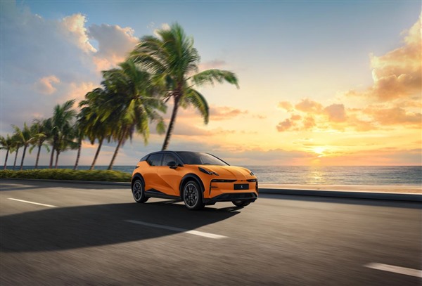 小车之王!2025款极氪X 17.9万元焕新上市  小车之王!2025款极氪X 17.9万元焕新上市