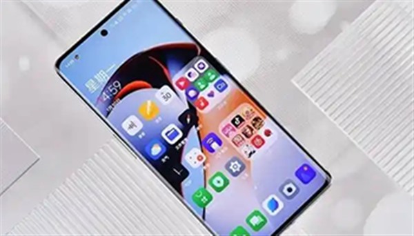 新品集中上市 国产手机集体涨价