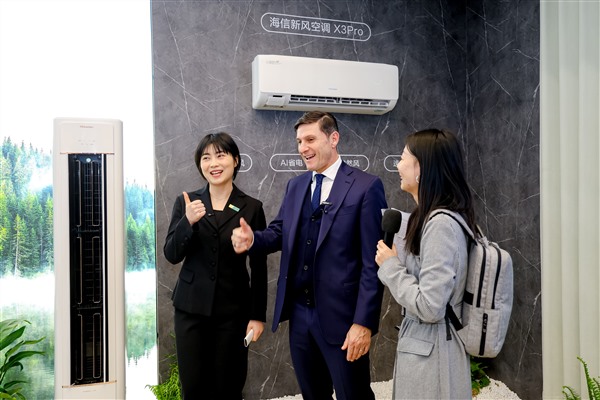 胡剑涌:AI化繁为简,将复杂留给技术,把简单还给生活 胡剑涌:AI化繁为简,将复杂留给技术,把简单还给生活