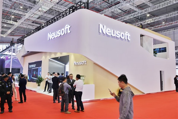 市场份额第一！东软开启智能驾舱新纪元