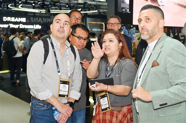 狂揽全球目光！追觅双机械臂空调IFA首秀引行业轰动