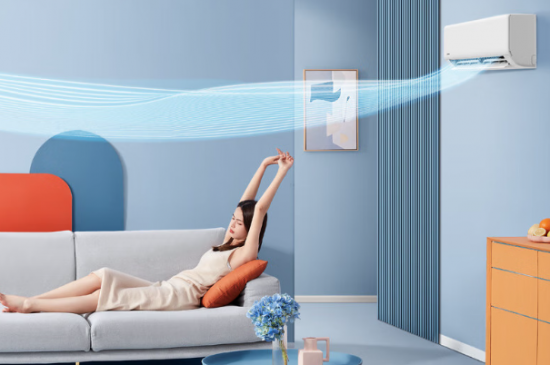 高效冷暖 美的制冷王空调：卧室舒适生活的理想之选