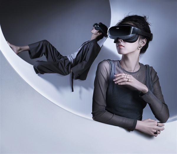 AI眼镜持续拓展应用场景