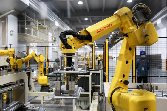 AI变身“智能伙伴”，中国迎来智能经济新时代