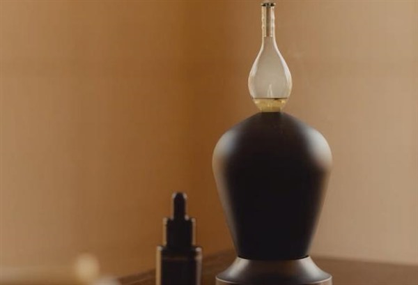 维谛技术Sidecar液冷：以高效“旁挂”哲学，破解AI算力高密散热挑战