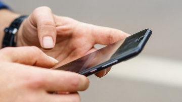 刷手机有多累？现在AI能算出来了