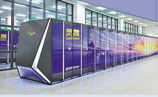 AI带动电子信息制造业新增长 同比增长14%