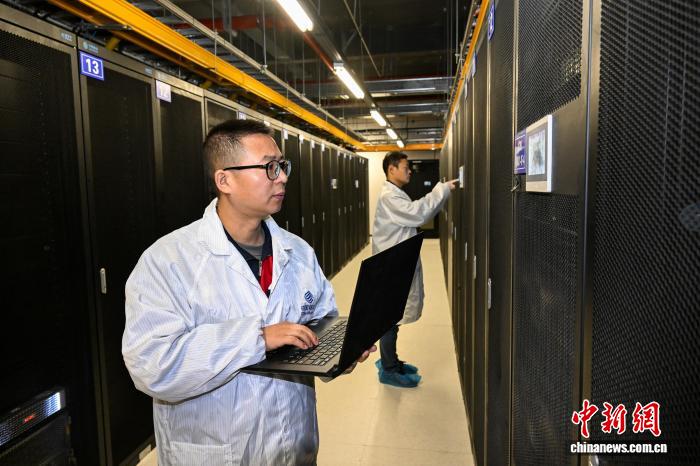 甘肃庆阳：黄土塬上长出“数字麦田” 算力引力场聚产业生态