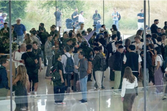 古尔曼：苹果秋季发布会很可能定档9月9日 新iPhone预售避开9·11